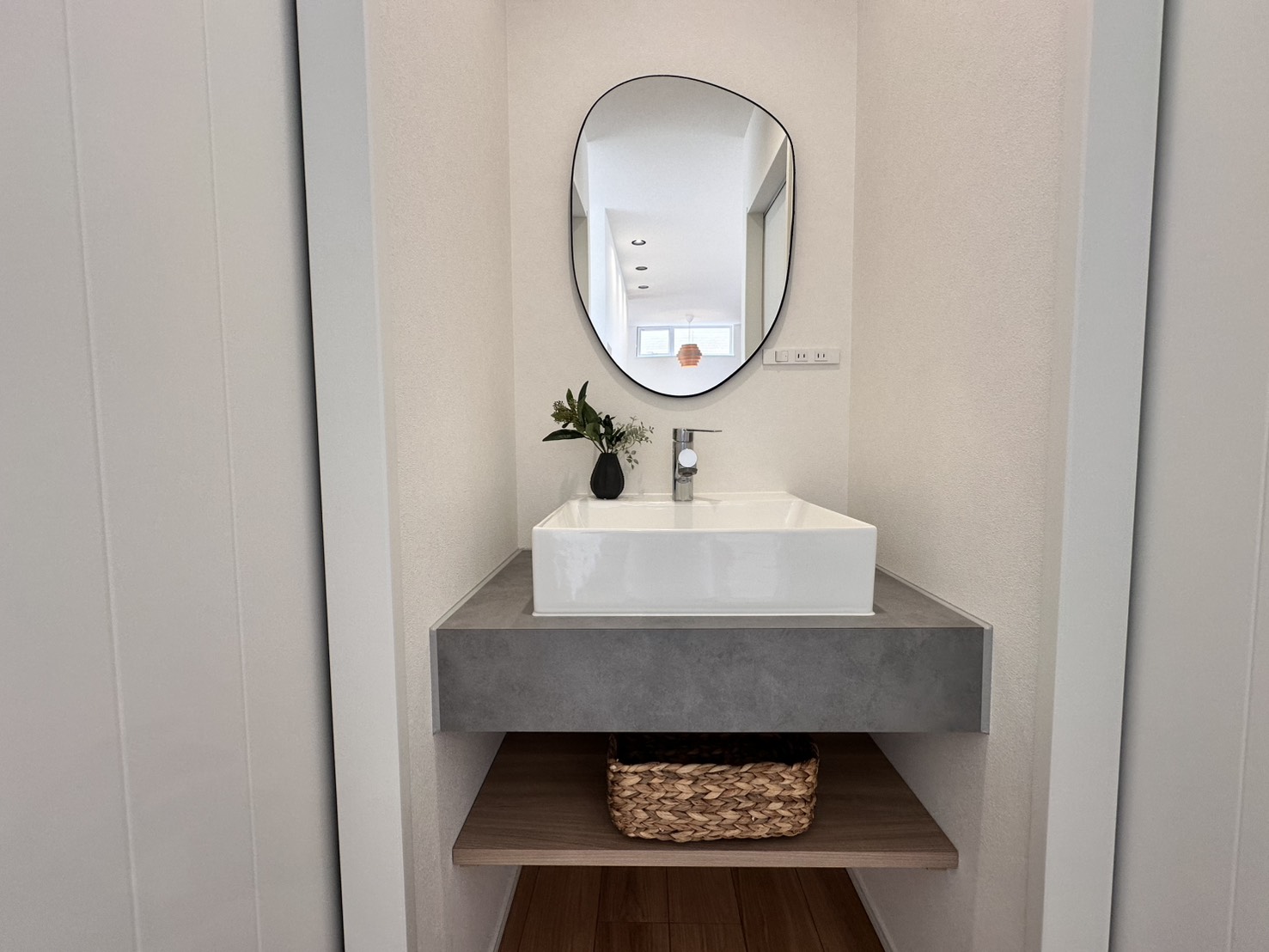 Washbasin